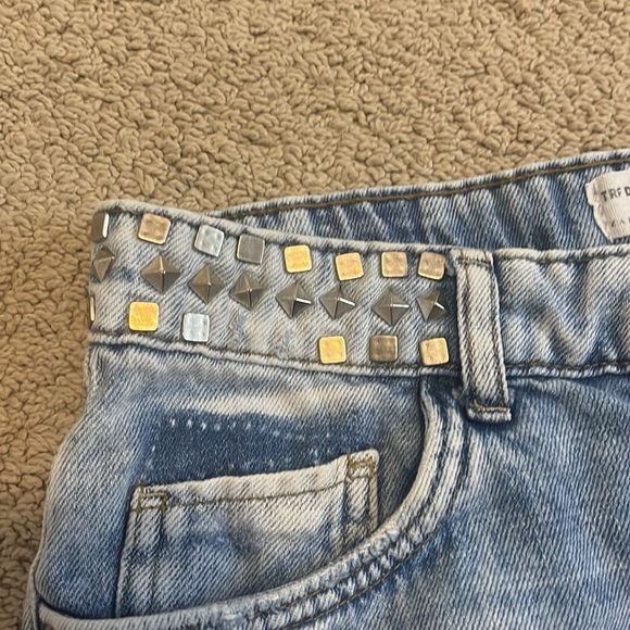 Zara distressed mini denim shorts - Picture 3 of 6